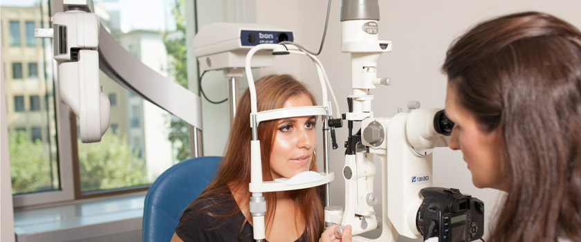 Spezialisten im Augenlasern – Das Trainingsprogramm der CARE Vision Ärzte