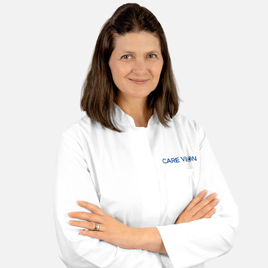 Fachärztin für Augenheilkunde Raquel Socías, CARE Vision
